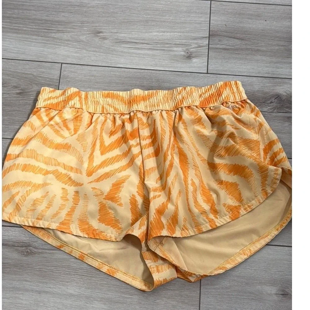 DSG Women's XL Zebra Print Running Shorts Orange Cream Athletic Lined